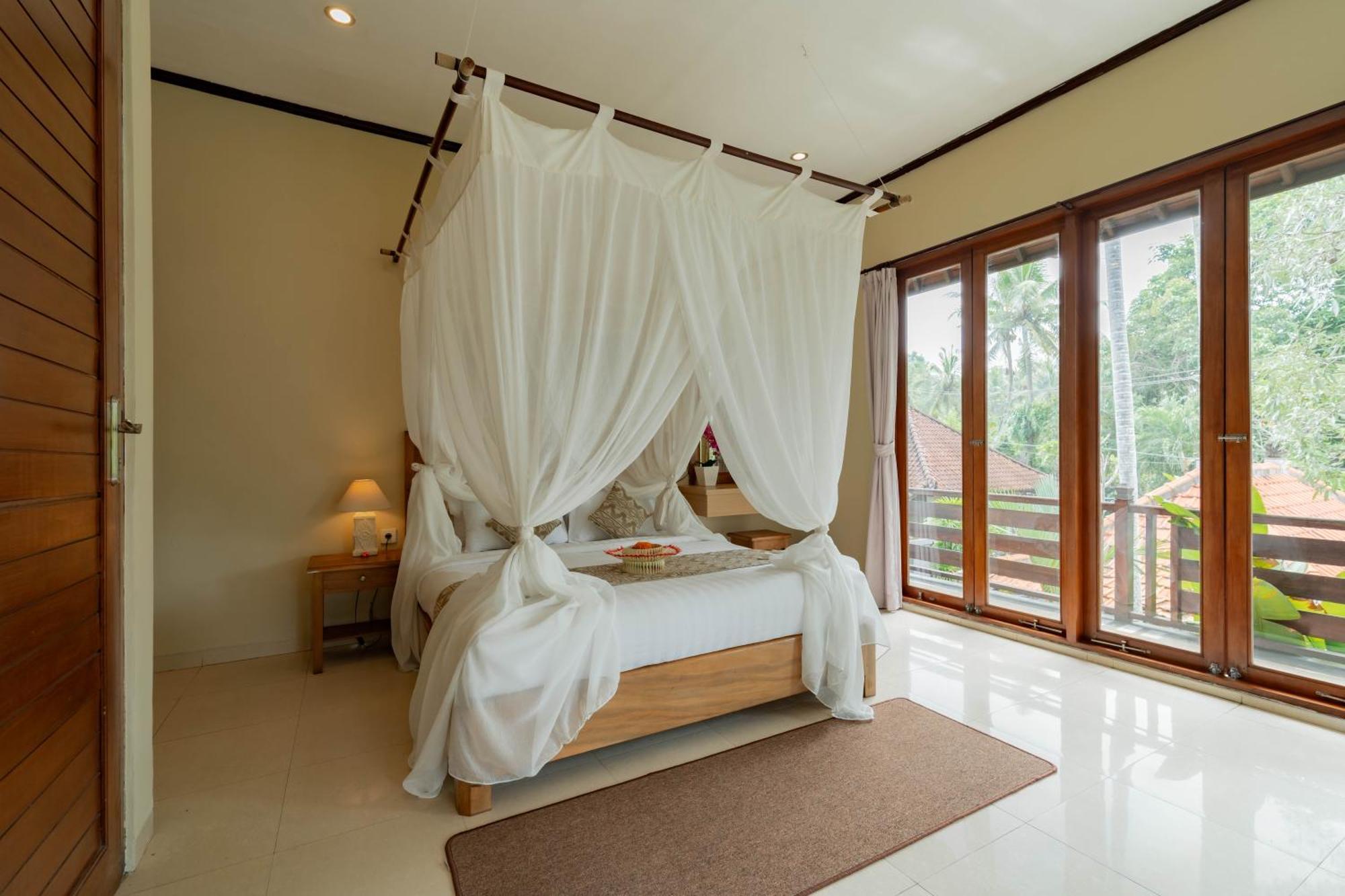 Three-Bedroom Villa Private Pool